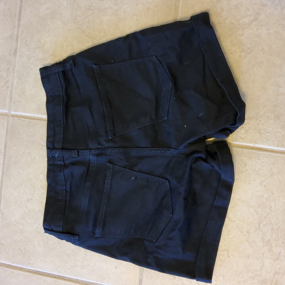 High Rise Midi shorts - Picture 2 of 5